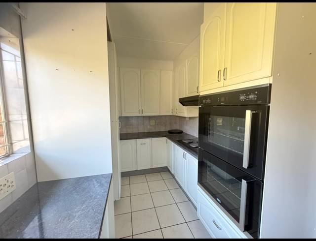 4 BEDROOM FREESTANDING FOR SALE IN THE REEDS